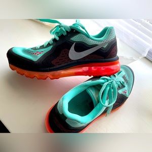 Women’s Nike Air Max sneakers size 8